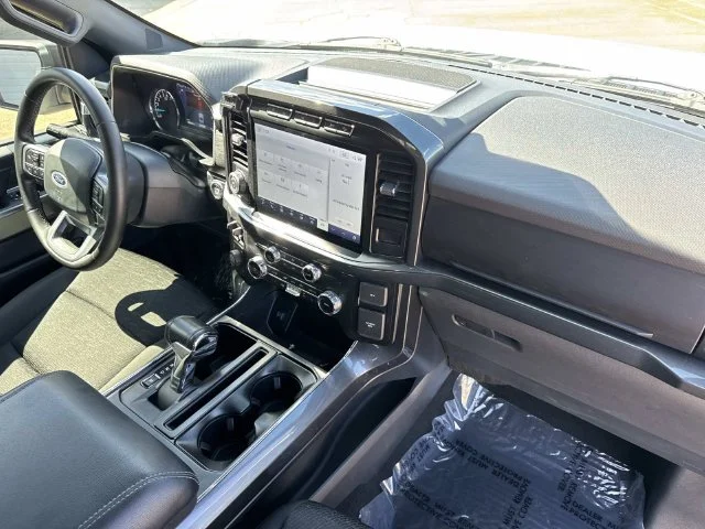 Used 2023 White Ford XLT image 40