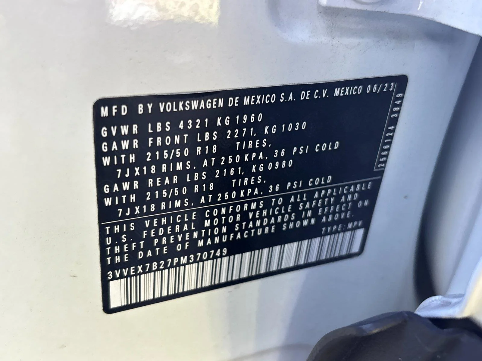 Certified Used 2023 Pure White Volkswagen SE image 11