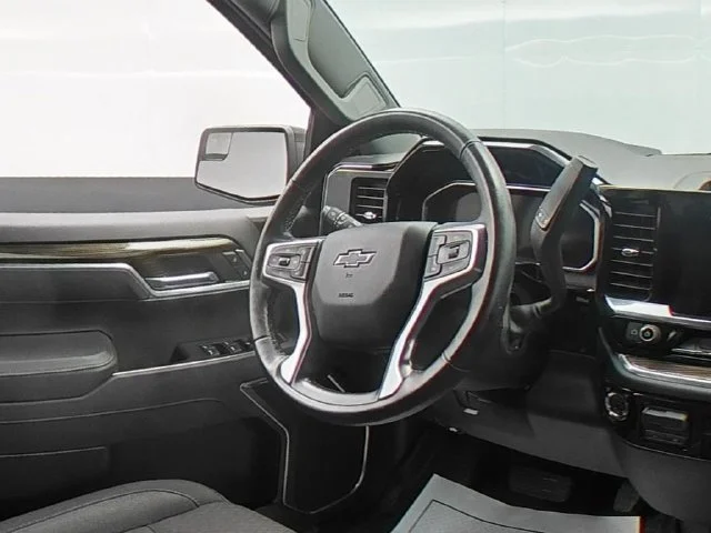 Used 2026 White Chevrolet RST image 35