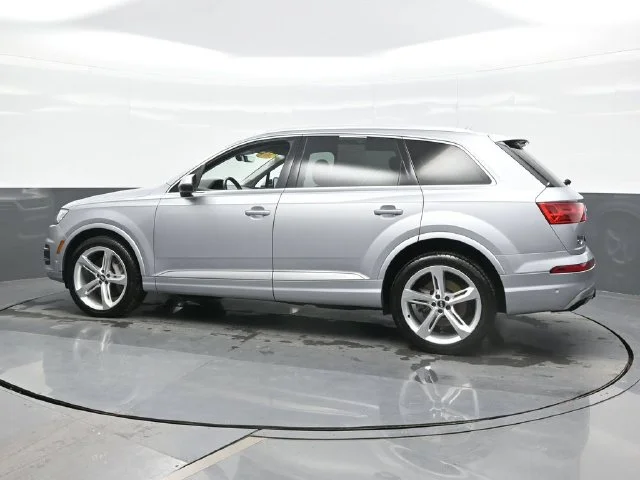 Used 2019 Silver Audi 55 Prestige image 3