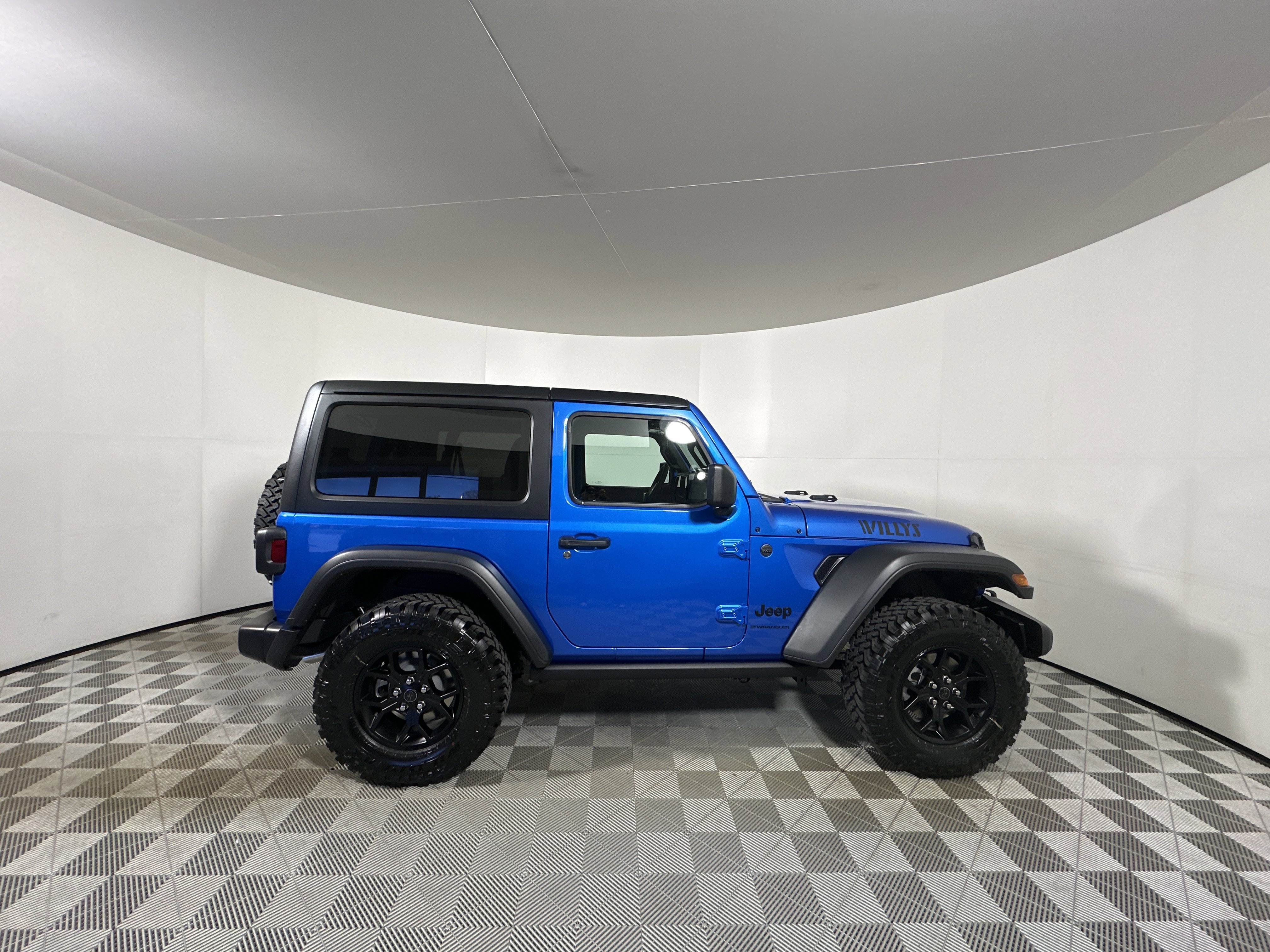 2026 Jeep Wrangler 2-Door Willys - Photo 8