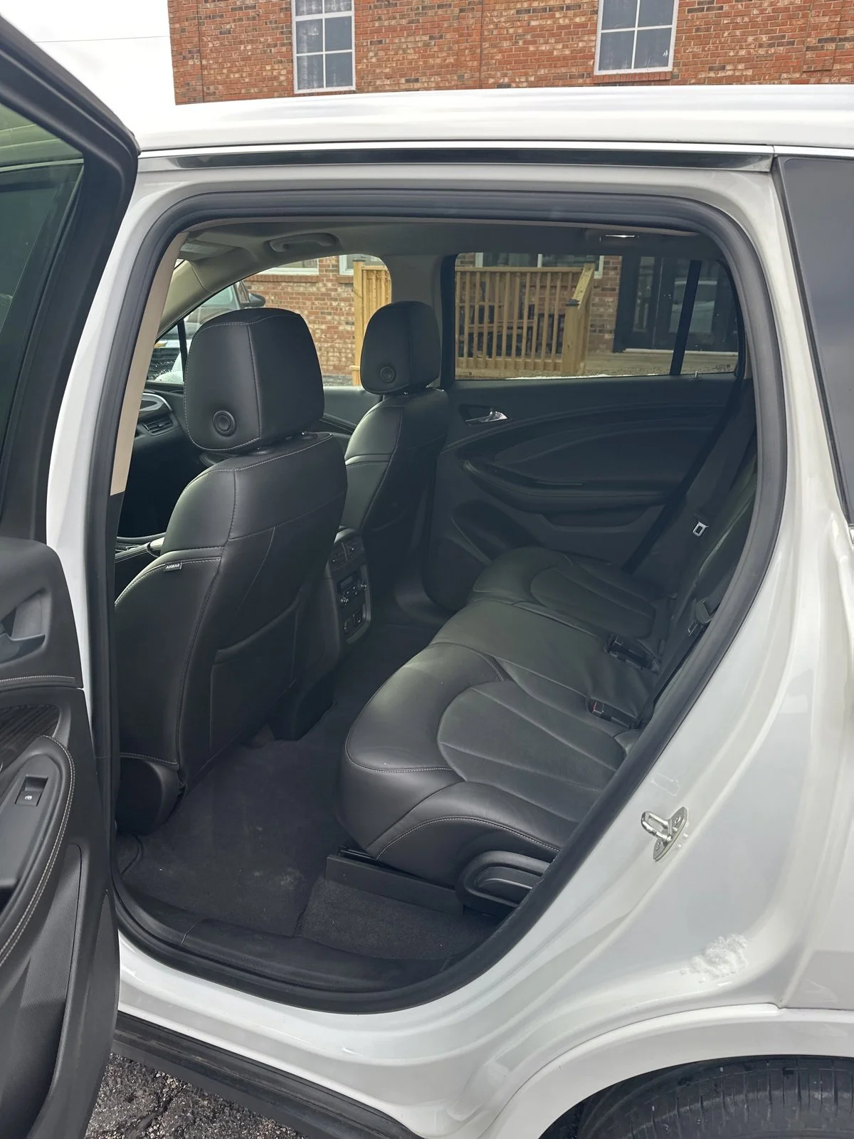2018 Buick Envision Essence - Photo 18