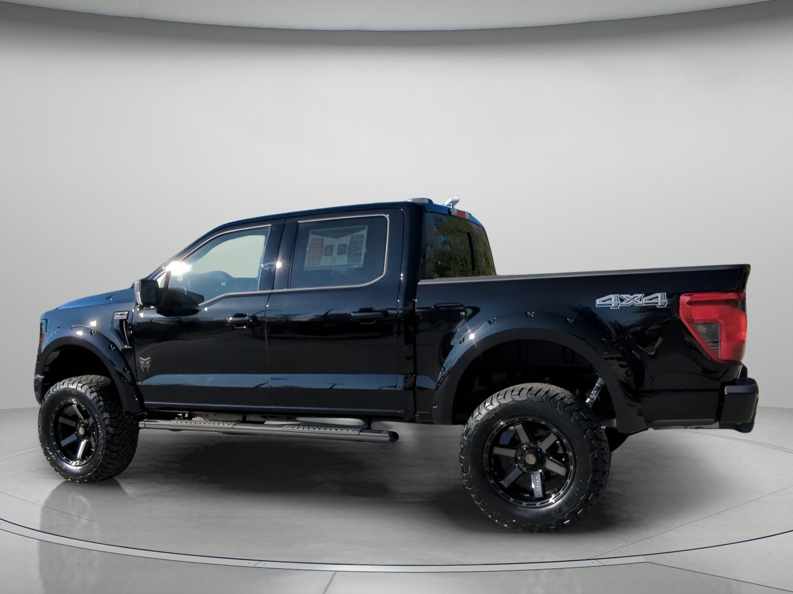 New 2026 Agate Black Metallic Ford XLT image 17