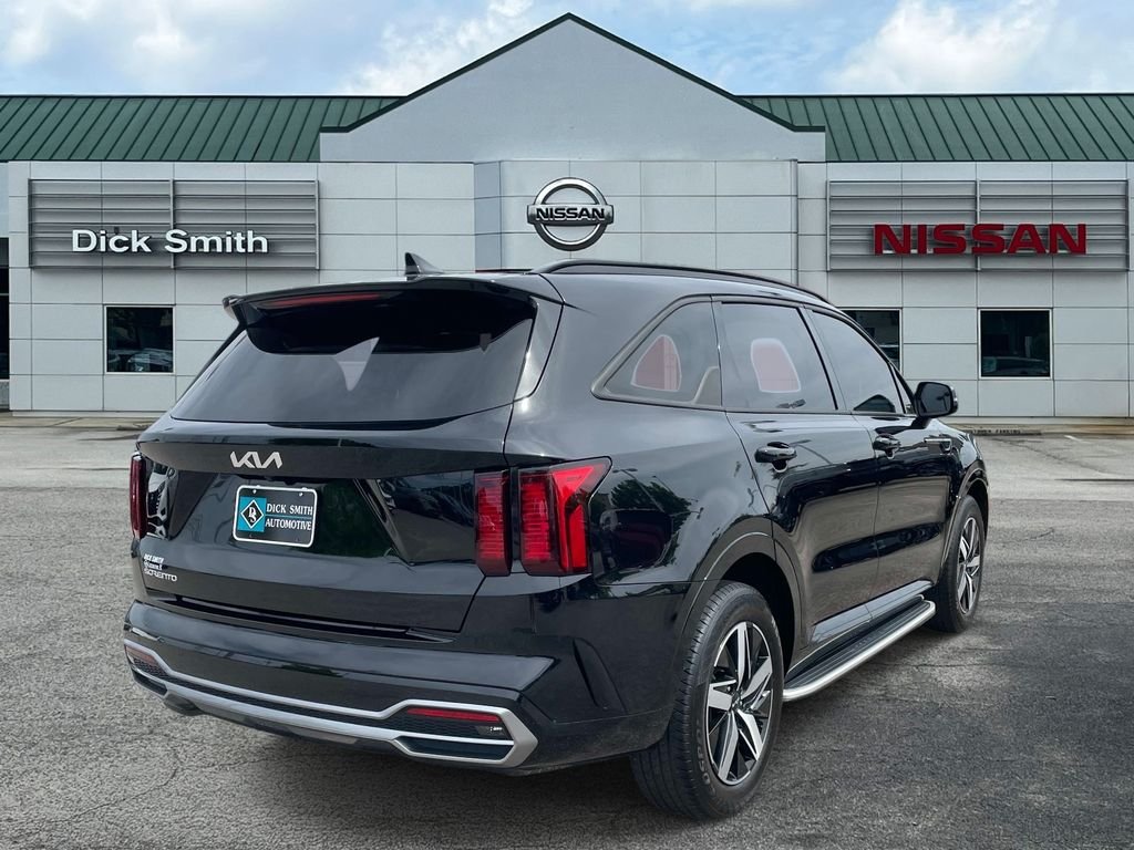 Used 2023 Black Kia EX image 6