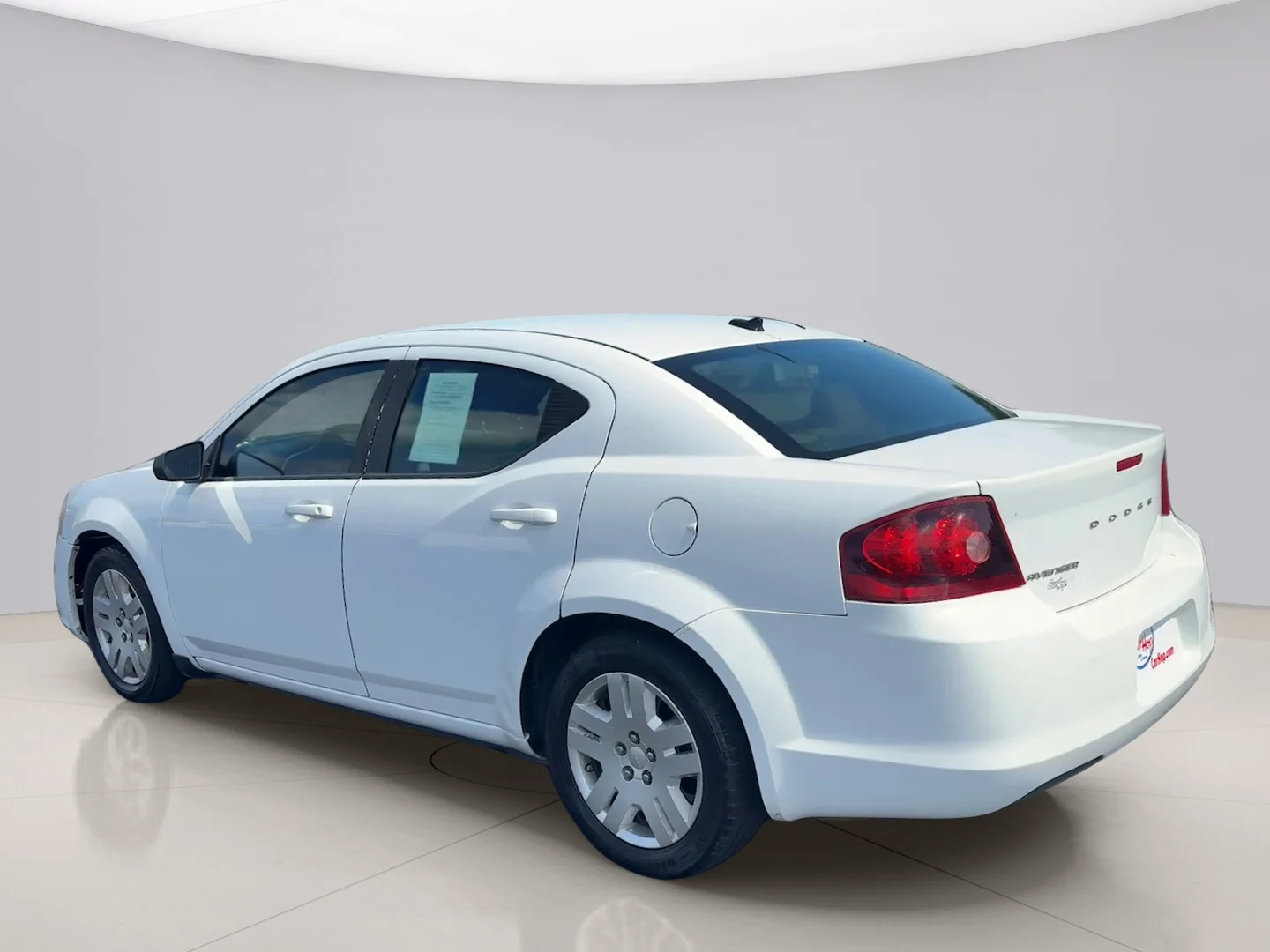 Used 2013 White Dodge SE image 3