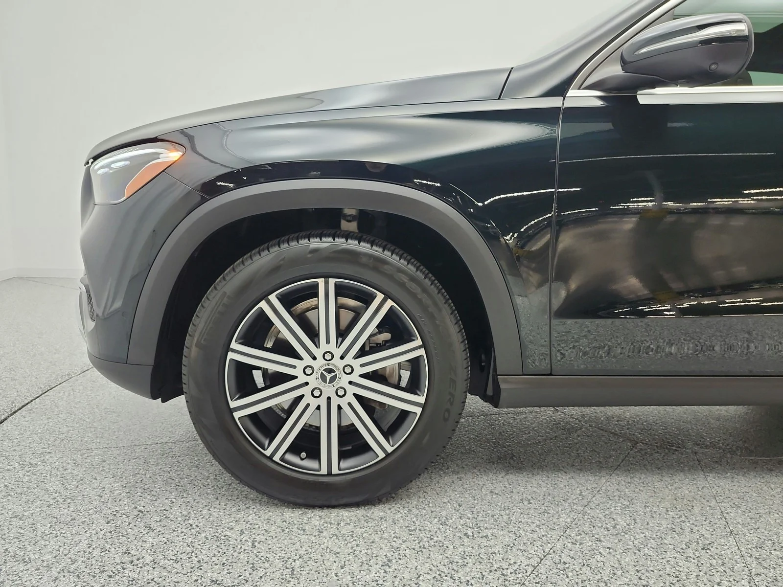 Certified Used 2024 Emerald Green Metallic Mercedes-Benz GLE 350 image 22