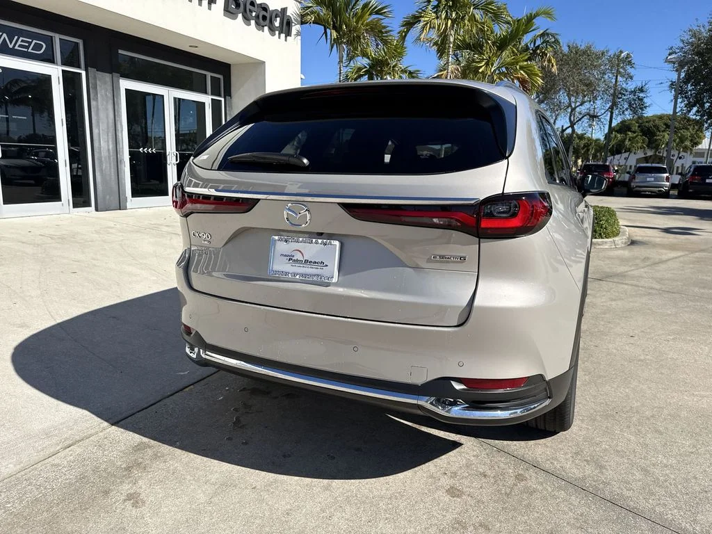 New 2026 Platinum Mazda 3.3 Turbo Premium Plus AWD image 25