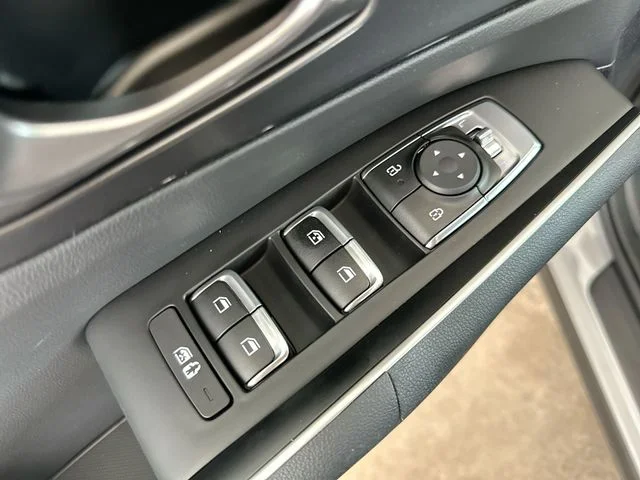 New 2026 Wolf Gray Kia S image 17