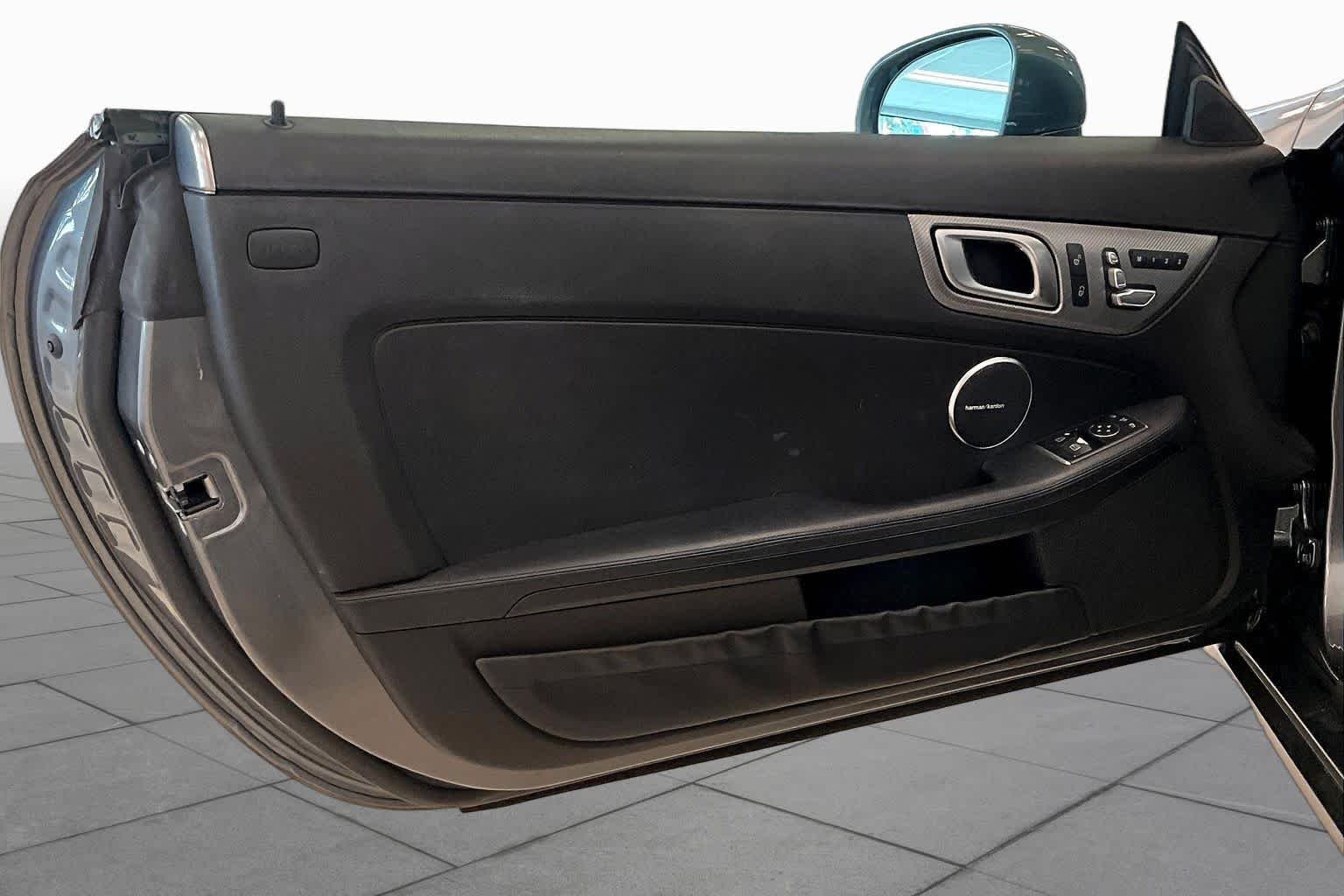 Used 2017 Selenite Grey Metallic Mercedes-Benz SLC 300 image 17
