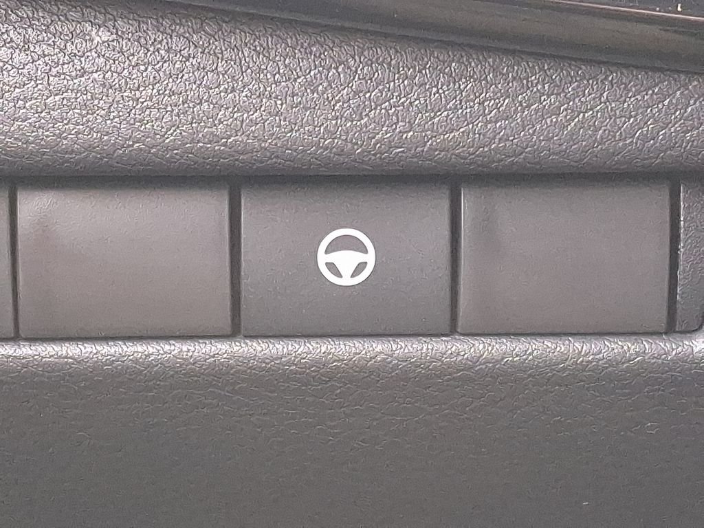New 2026 Gray Nissan SR image 16