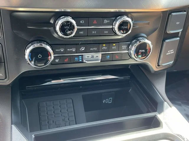 New 2026 Agate Black Metallic Ford King Ranch image 29