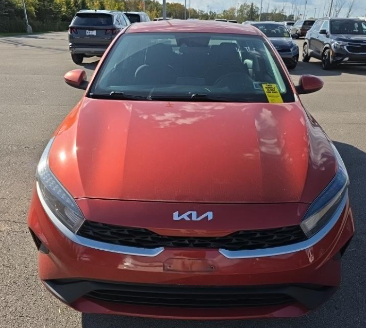 Used 2023 Red Kia LXS image 8
