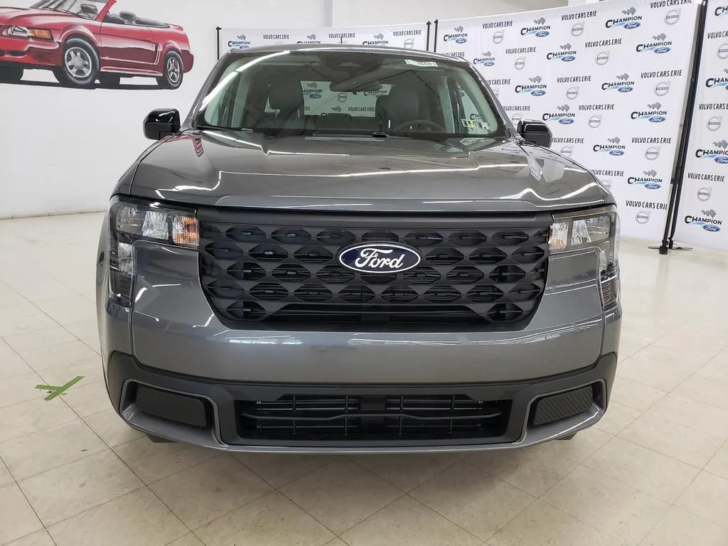 New 2025 Carbonized Gray Metallic Ford XLT image 2