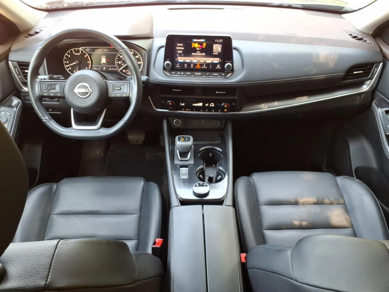 Used 2023 Gun Metallic Nissan SV image 27
