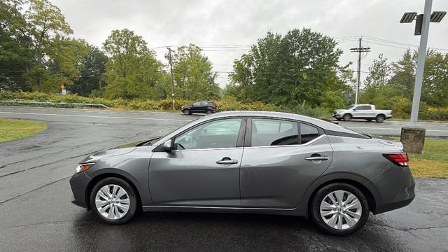 Used 2023 Gray Nissan S image 8