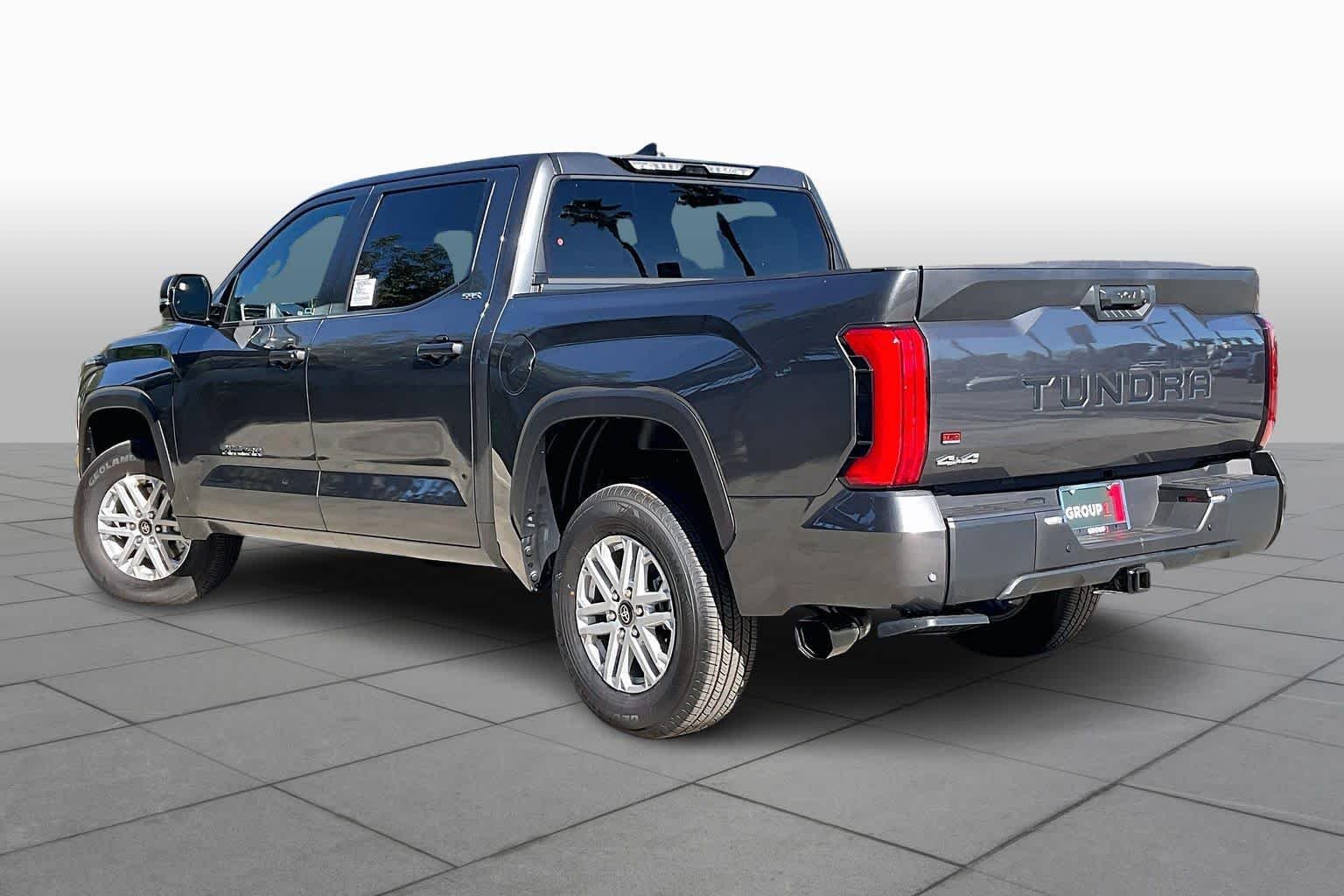 2026 Toyota Tundra SR5 - Photo 12
