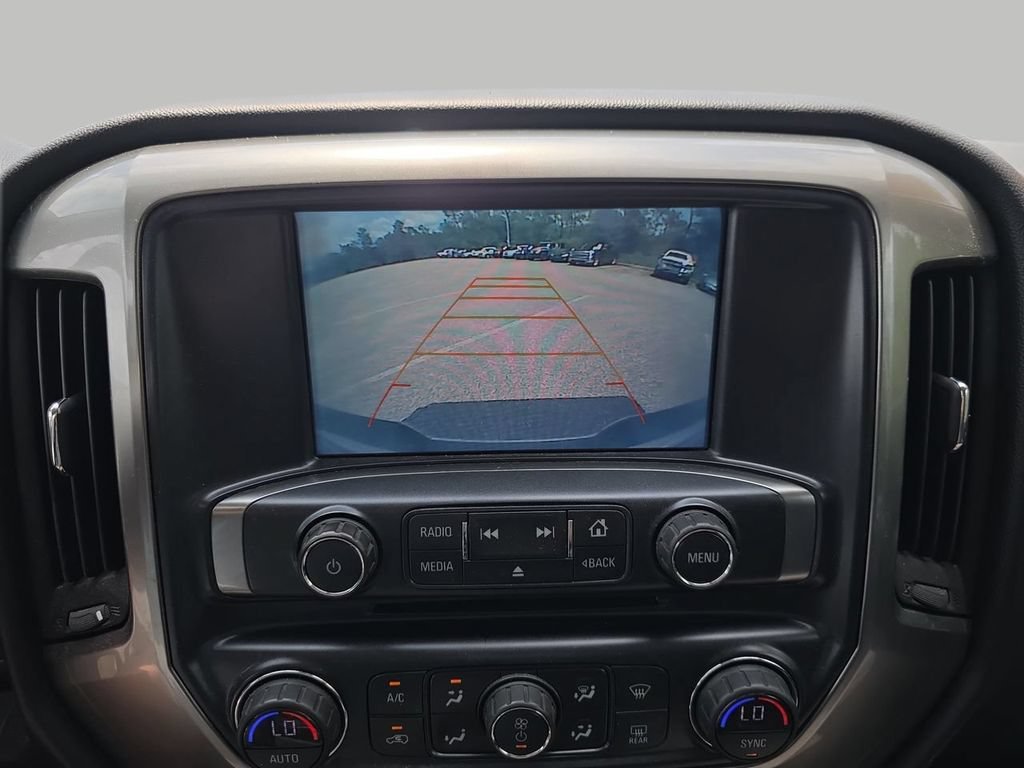 Used 2017 GRAPHITE METALLIC Chevrolet LT image 18