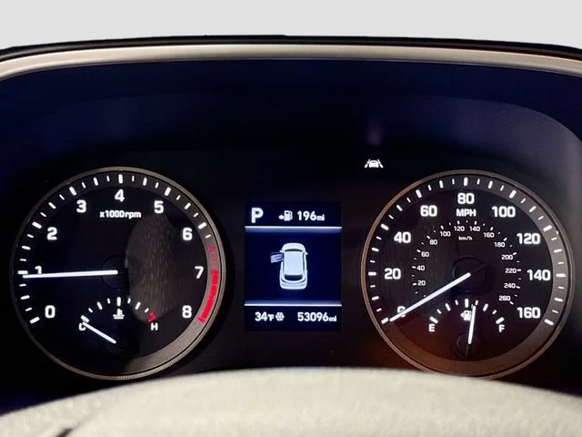 Used 2020  Hyundai Sport image 10