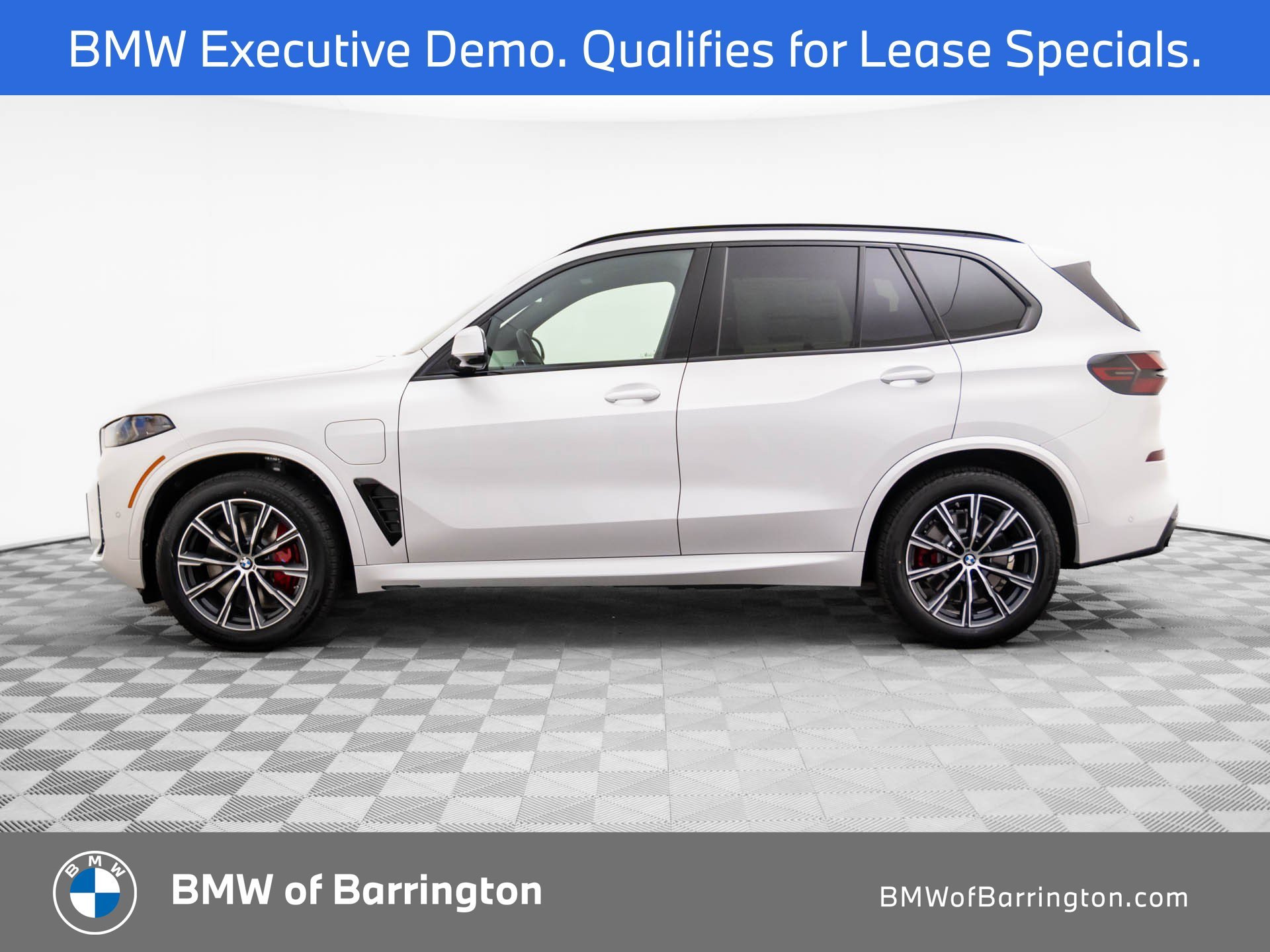 Certified Used 2026 Mineral White Metallic BMW xDrive50e image 2