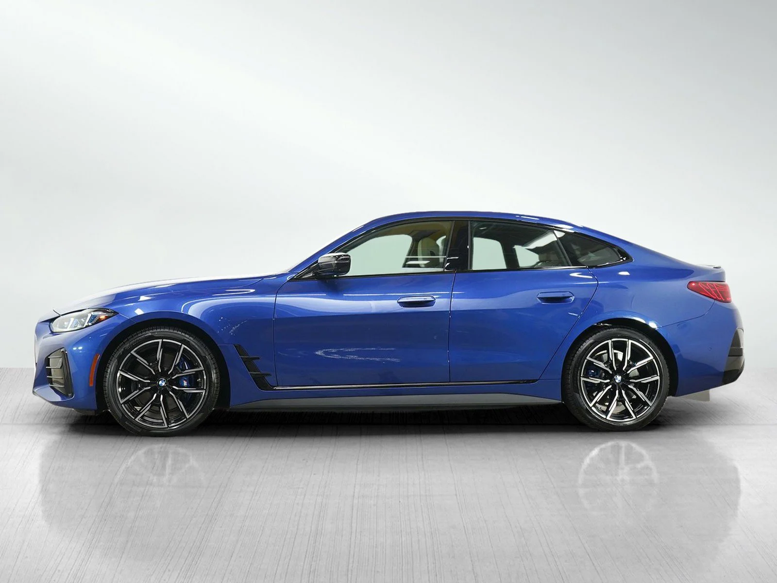 Used 2025 BMW i4 40 with VIN WBY43HD06SFU67164 for sale in Burnsville, Minnesota