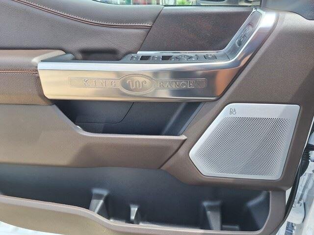 New 2026 Star White Metallic Tri-Coat FORD F-350® King Ranch® image 24