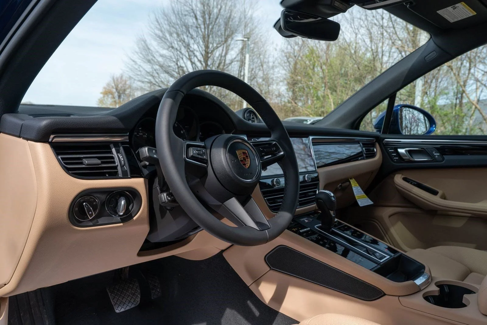 New 2026 Gentian Blue Metallic Porsche Base image 5