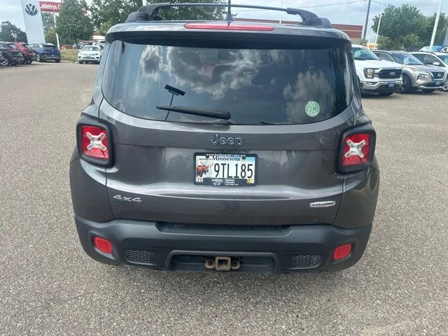 Used 2017 Gray Jeep Latitude image 4