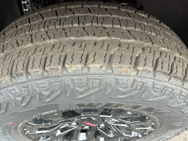 New 2026 Sterling Metallic GMC Elevation image 31