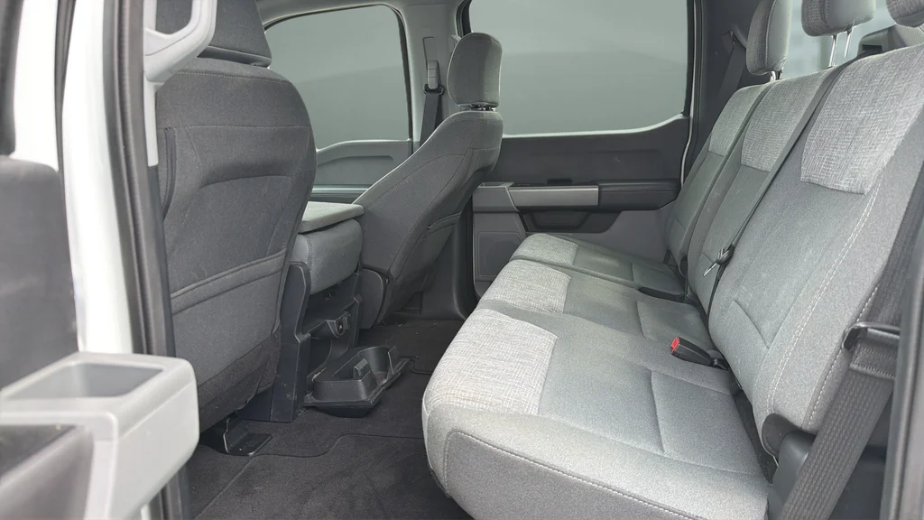 Used 2025 White Ford XLT image 19