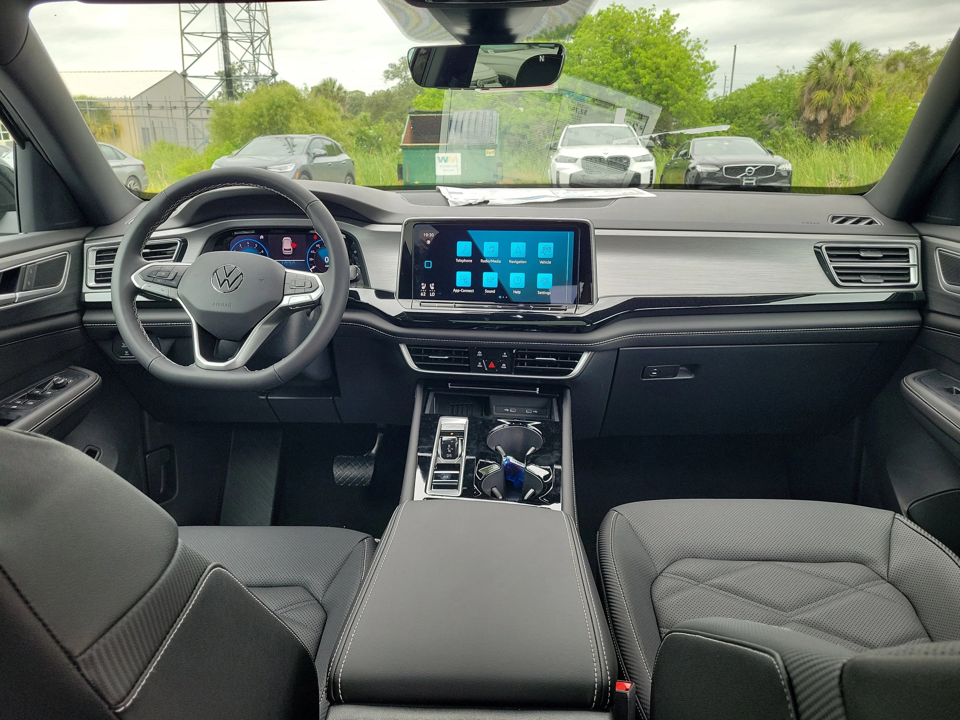 New 2026 Black Volkswagen 2.0T SE w/Technology image 2