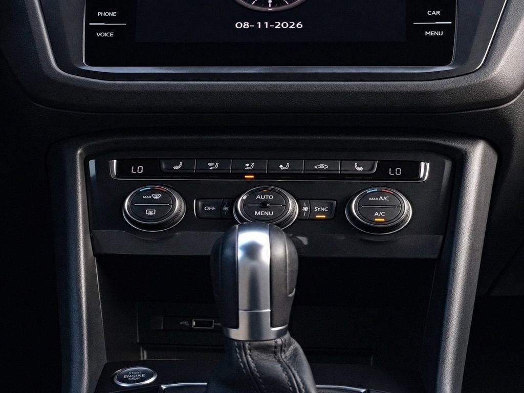 Used 2018 Gray Volkswagen 2.0T SE image 19