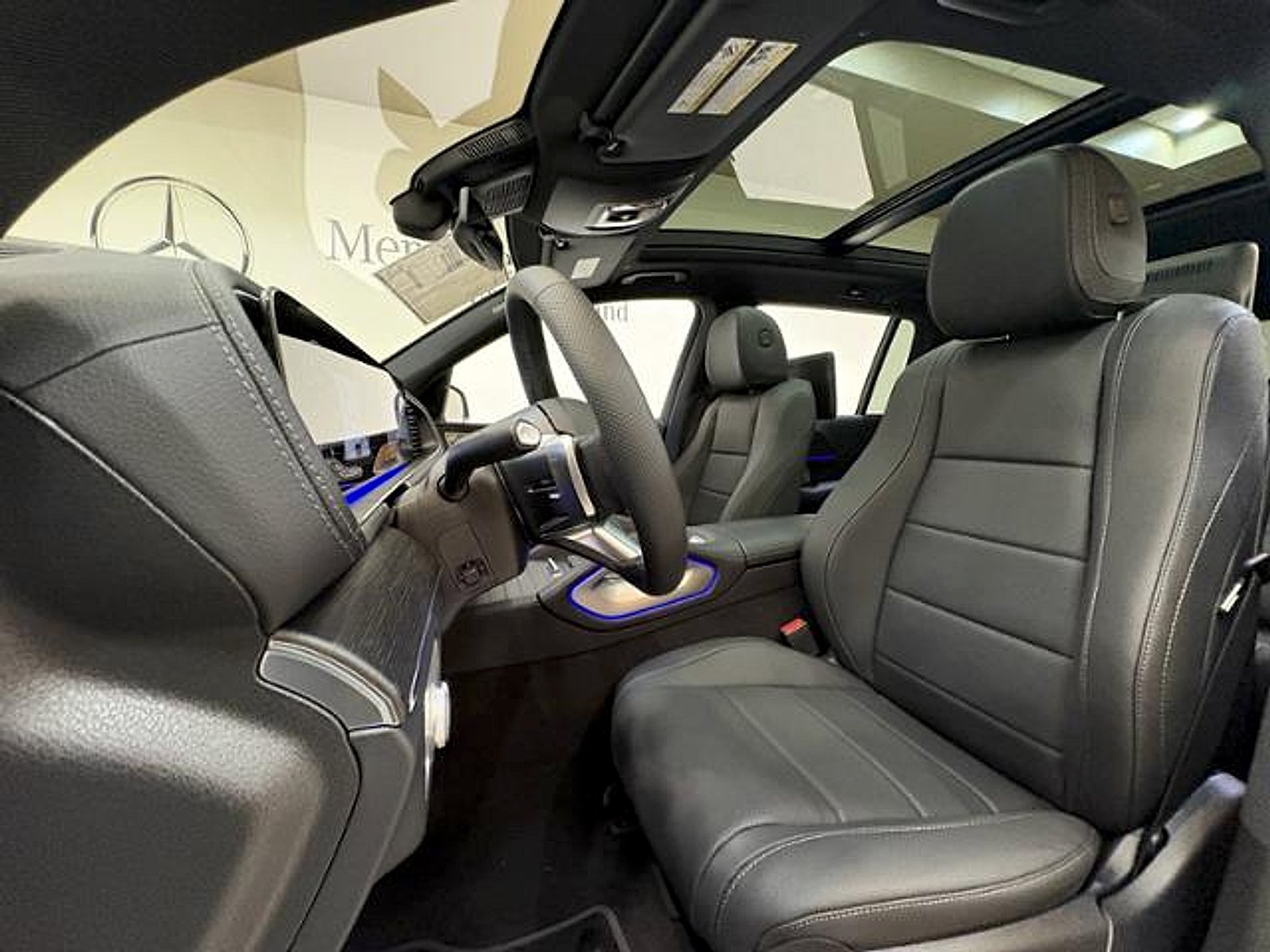 New 2026 Polar White Mercedes-Benz 4MATIC® image 42