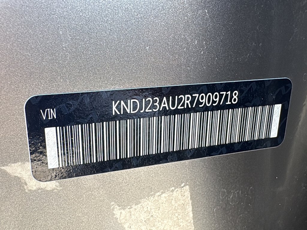 Used 2024 GRAY Kia LX image 30