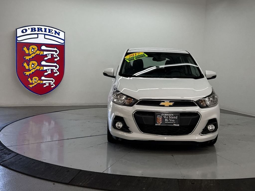 Used 2017 Summit White Chevrolet 1LT image 10