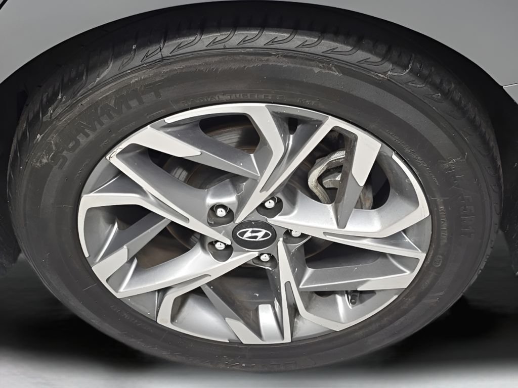Used 2023 Gray Hyundai SEL image 39