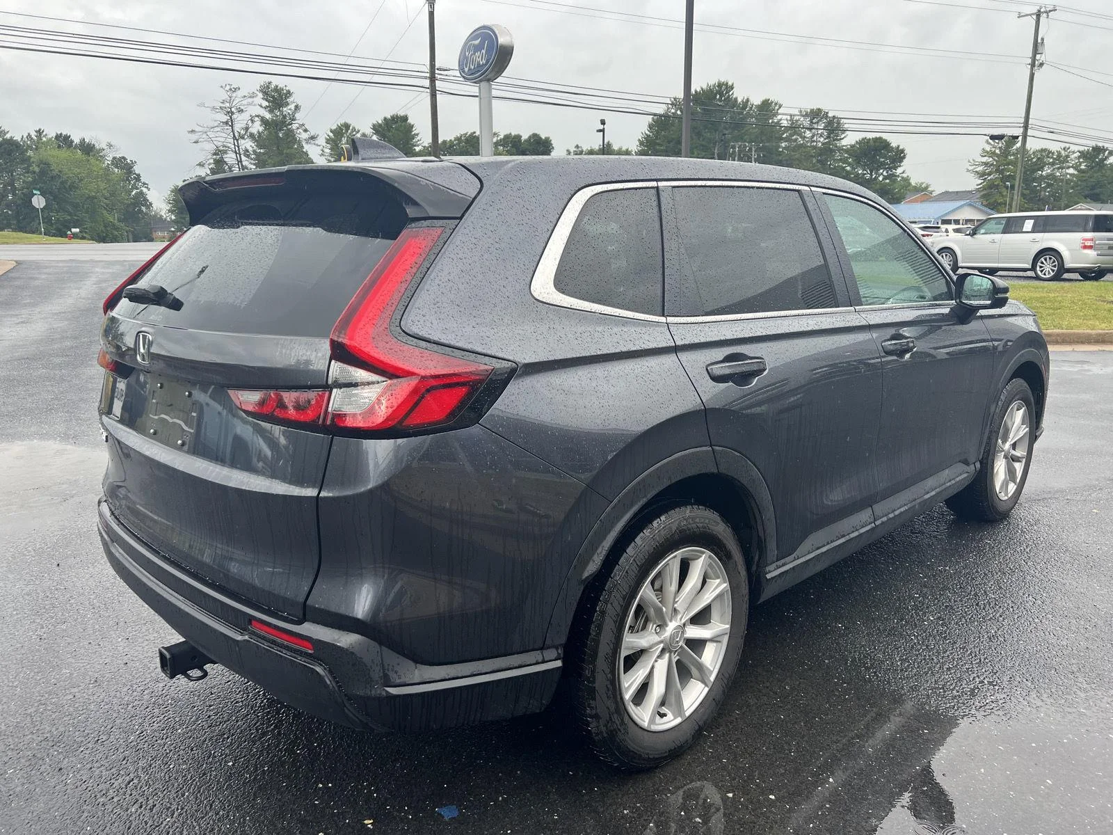Used 2025 Meteorite Gray Metallic Honda EX image 5