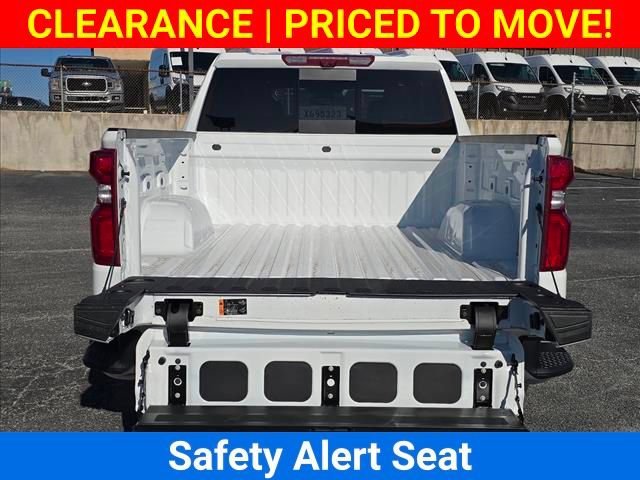 New 2026 Summit White Chevrolet LTZ image 23