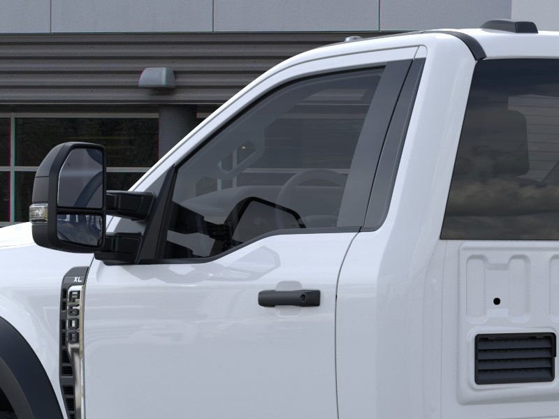 2025 Ford F-600 Super Duty Chassis Cab XL - Photo 20
