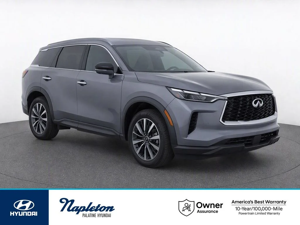Used 2024 Silver INFINITI LUXE image 1