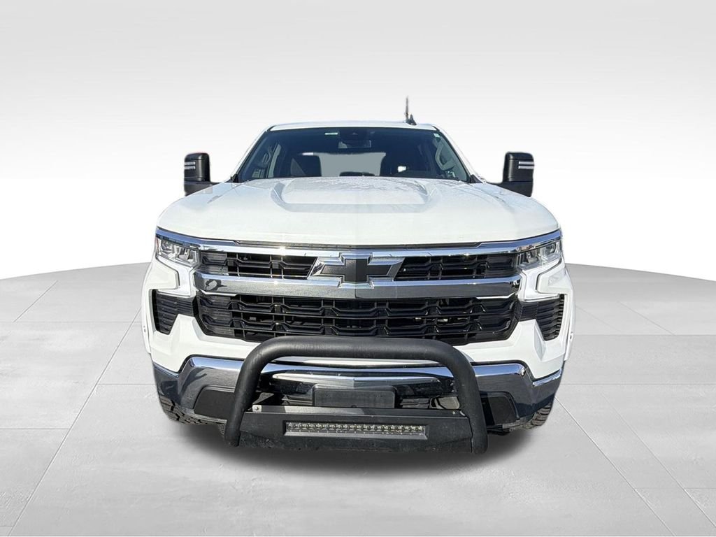 Used 2023 White Chevrolet LT image 10