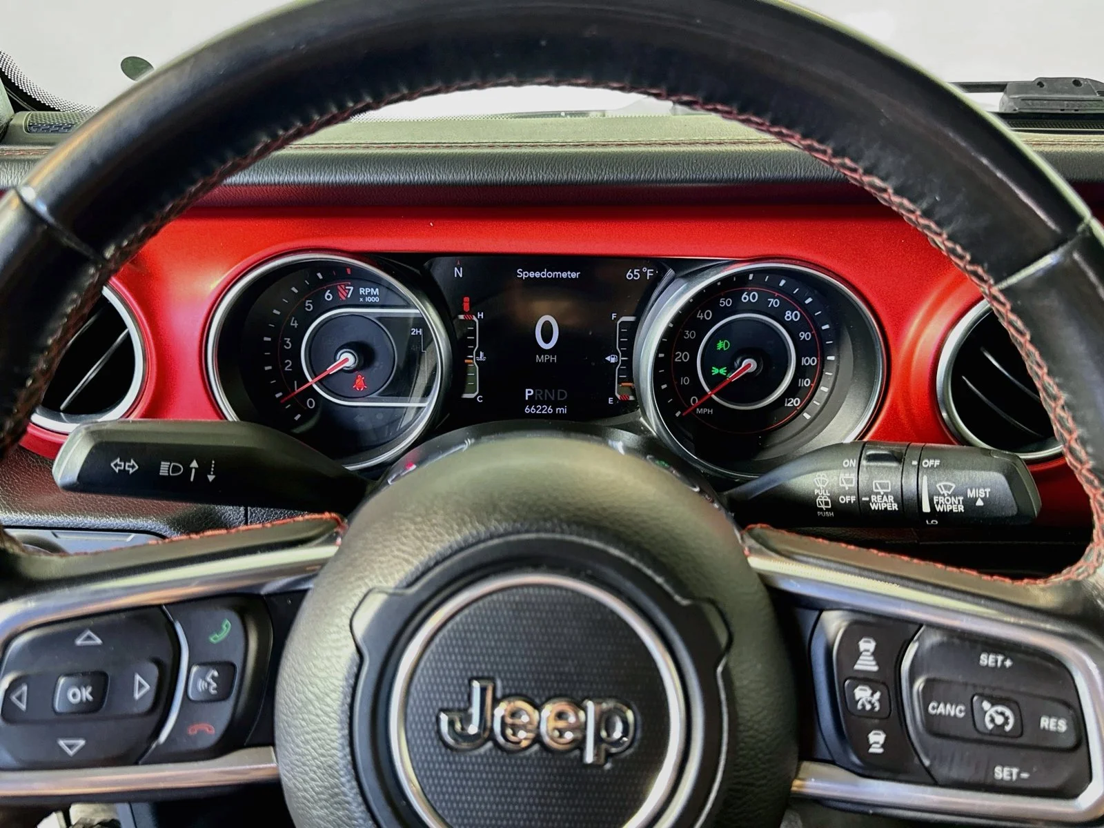 Used 2020 Sting-Gray Clearcoat Jeep Rubicon image 15