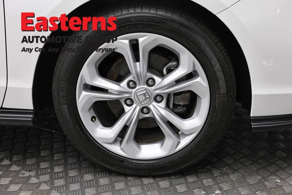 Used 2025 White Honda LX image 30