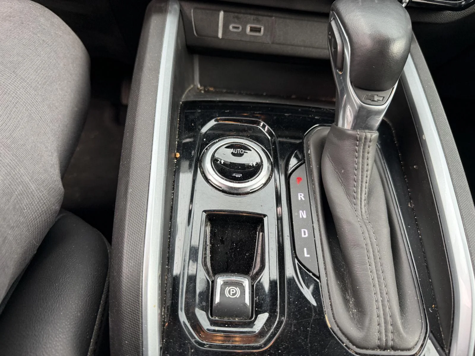 Used 2023 Sterling Gray Metallic Chevrolet 4WD LT image 13