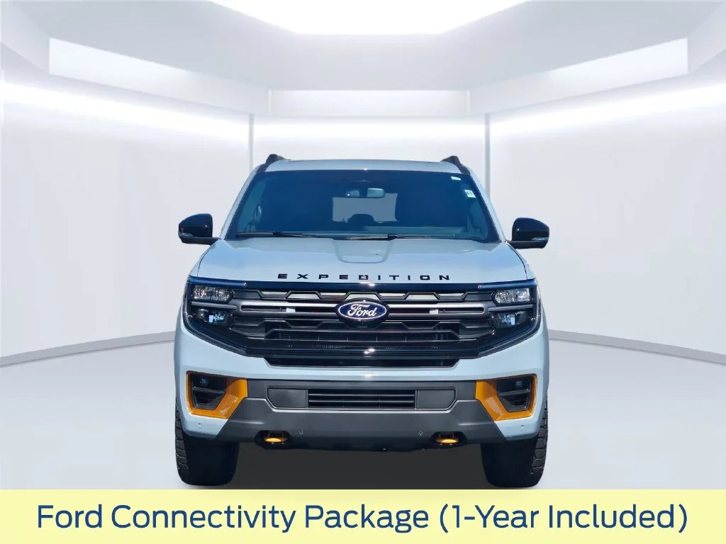 New 2027 Glacier Gray Metallic Tri-Coat Ford Tremor® image 22