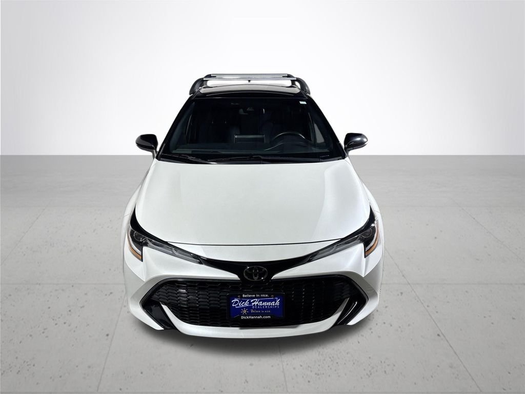 Used 2022 Midnight Black Metallic Toyota SE image 3