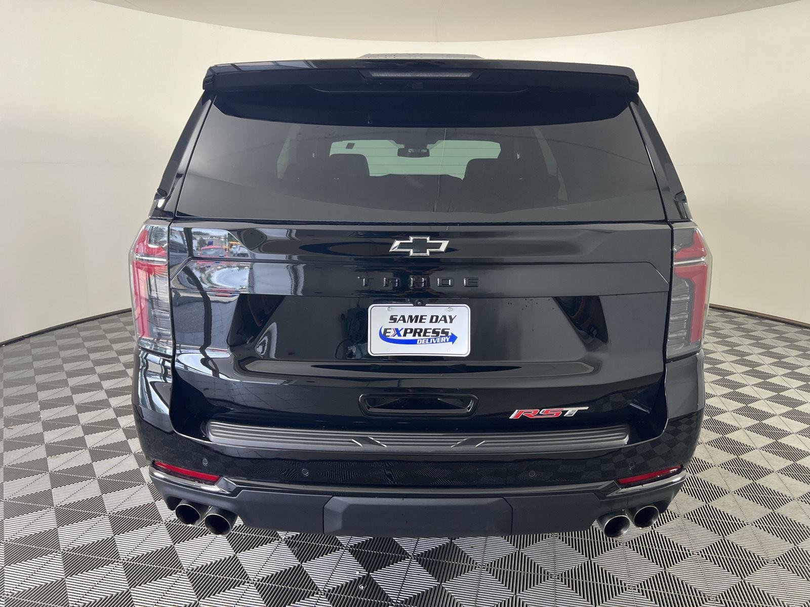 Used 2025 Black Chevrolet RST image 29