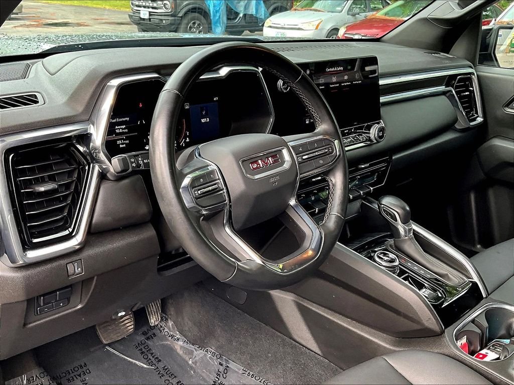 Used 2024 Gray GMC Elevation image 8