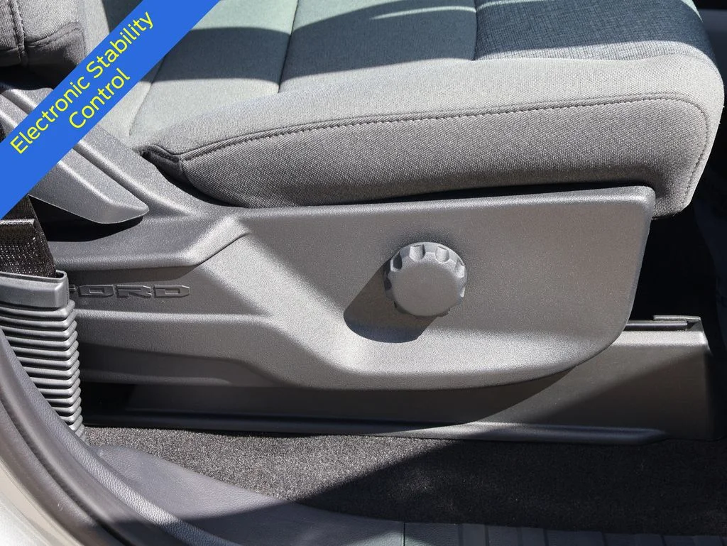 Used 2024 Silver Ford XLT image 12