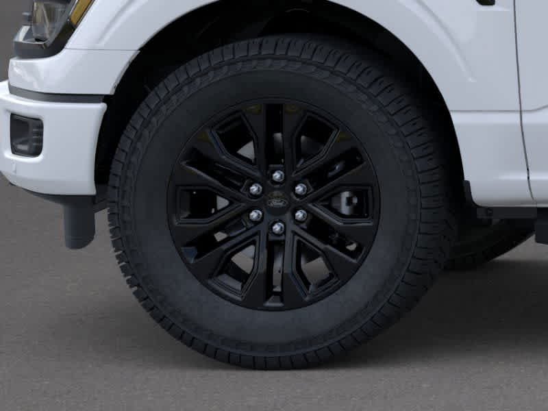 New 2026 Oxford White Ford XLT image 19