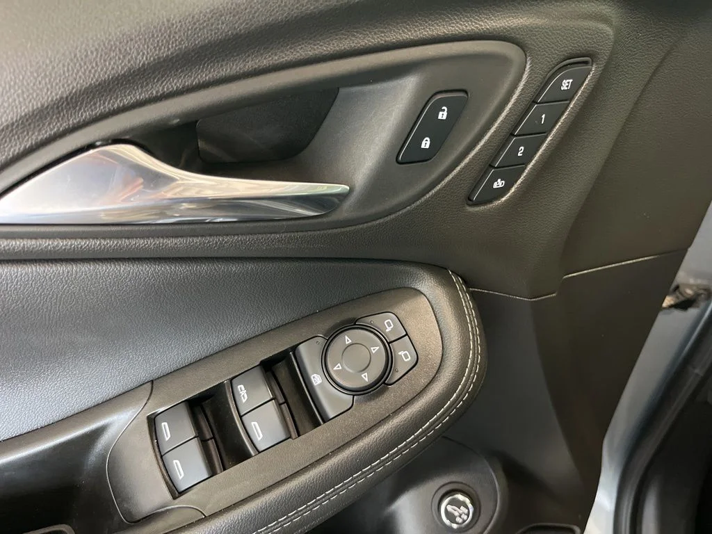 Used 2023 Gray Buick Essence image 5